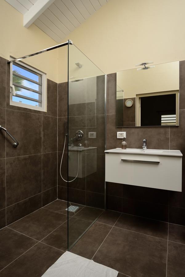 All Seasons Apartments Кралендижк Екстериор снимка
