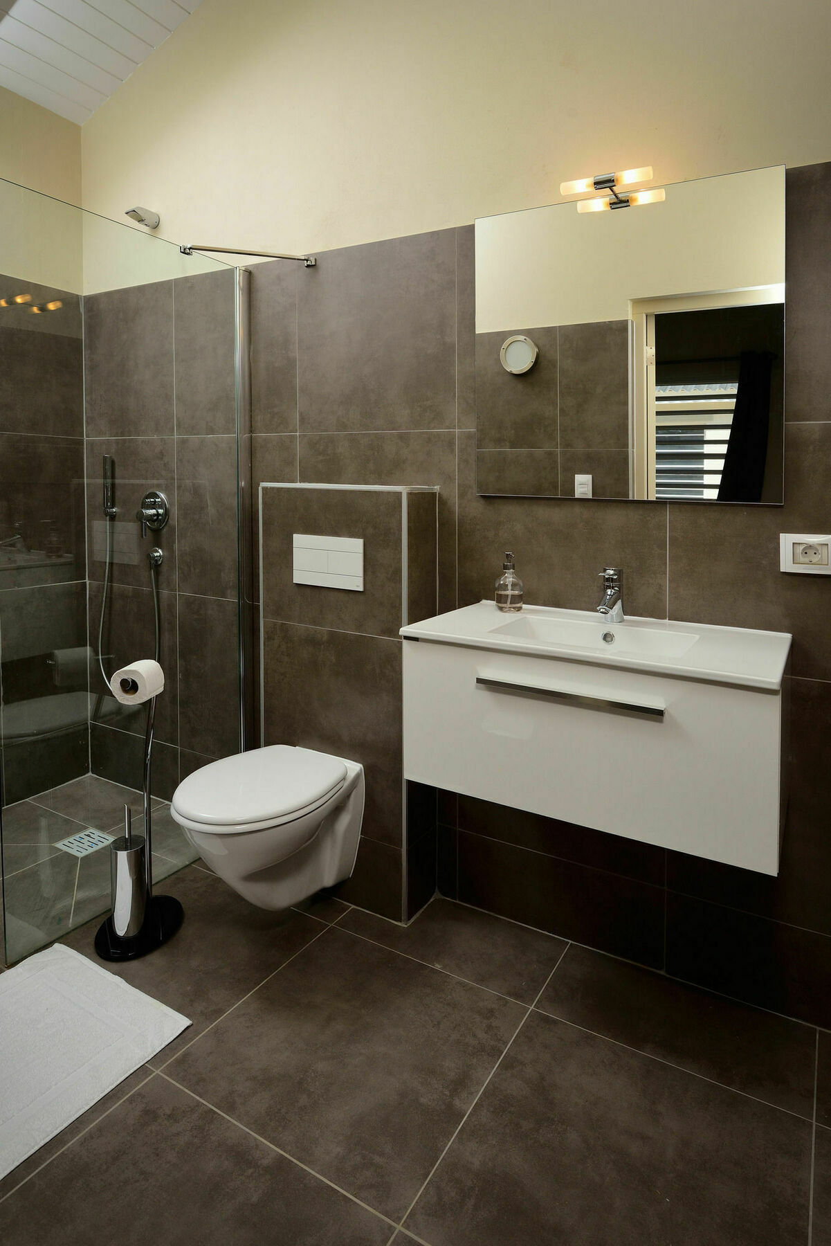 All Seasons Apartments Кралендижк Екстериор снимка